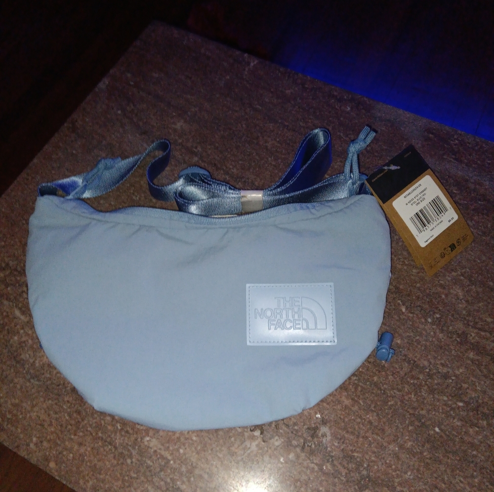 The North Face crossbody We Never Quit